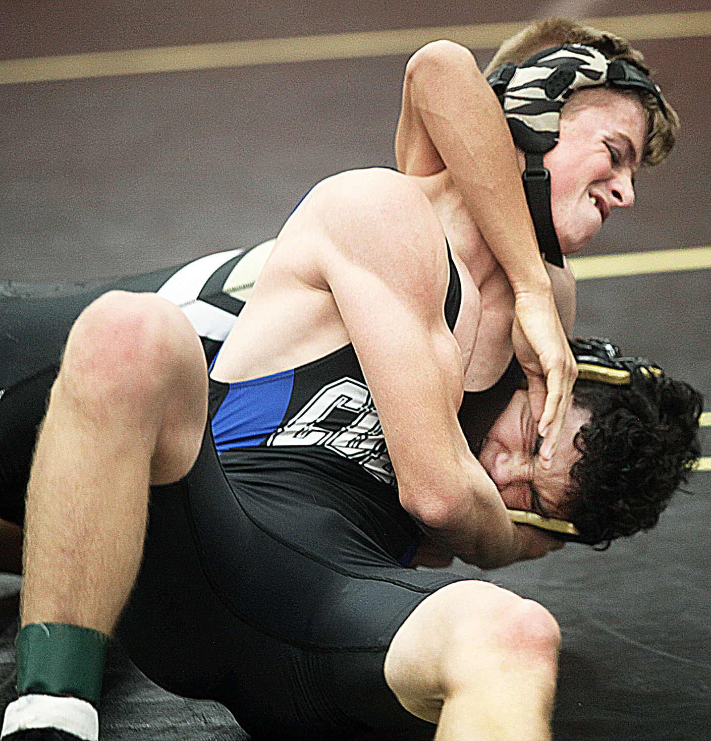 121017_wrestling10.jpg